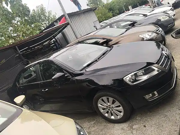 Volkswagen Lavida 2015