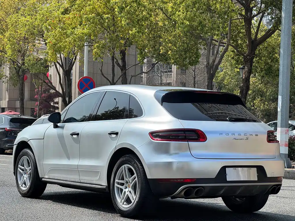 Porsche Macan 2017 — фото 6