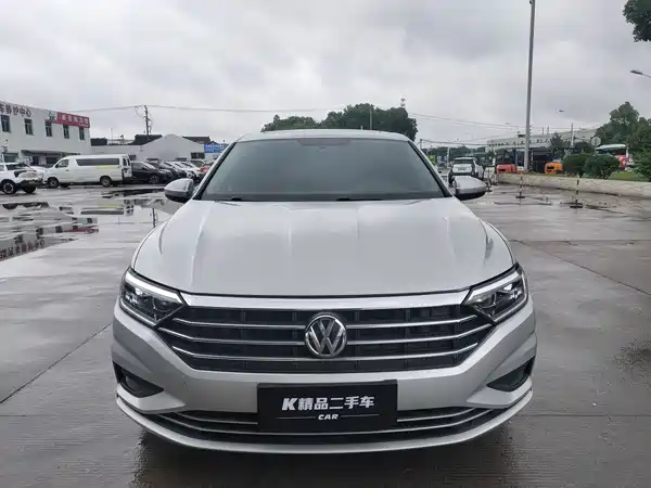 Volkswagen Sagitar 2021