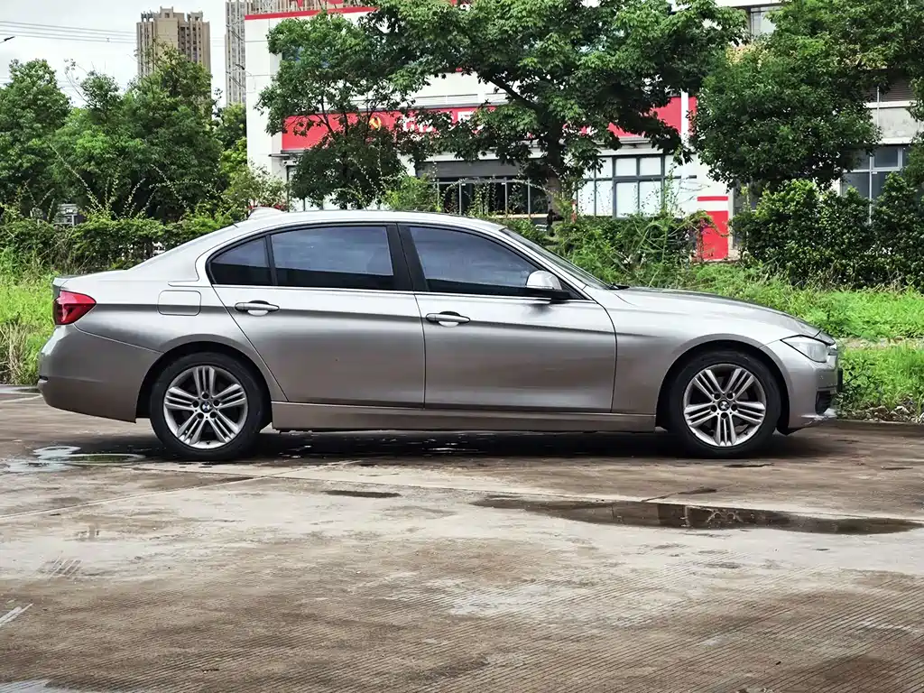 BMW 3 Series 2016