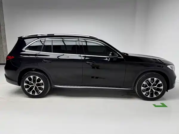 Mercedes-Benz GLC 2025