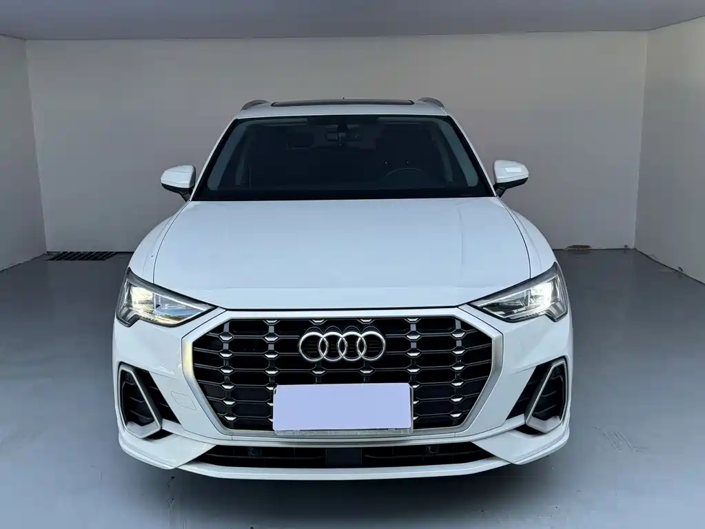 Audi Q3 2023 — фото 2