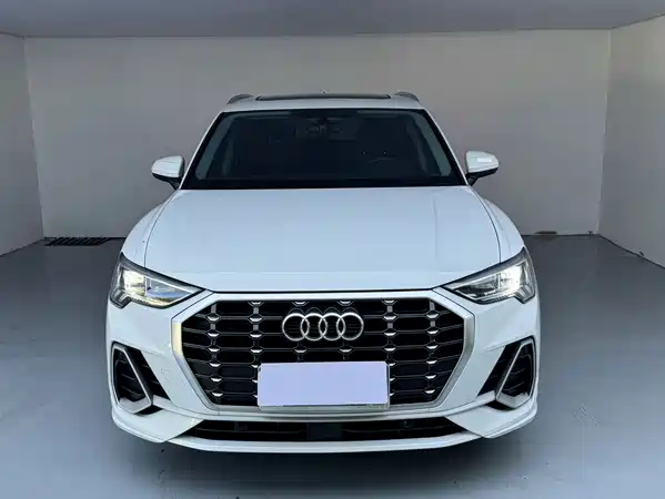 Audi Q3 2023