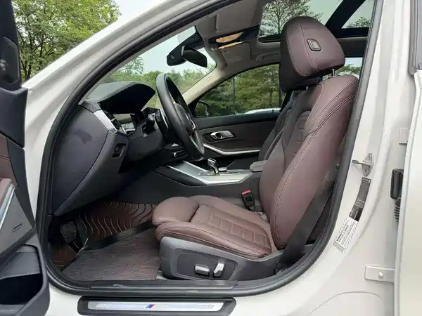 BMW 3 Series 2020