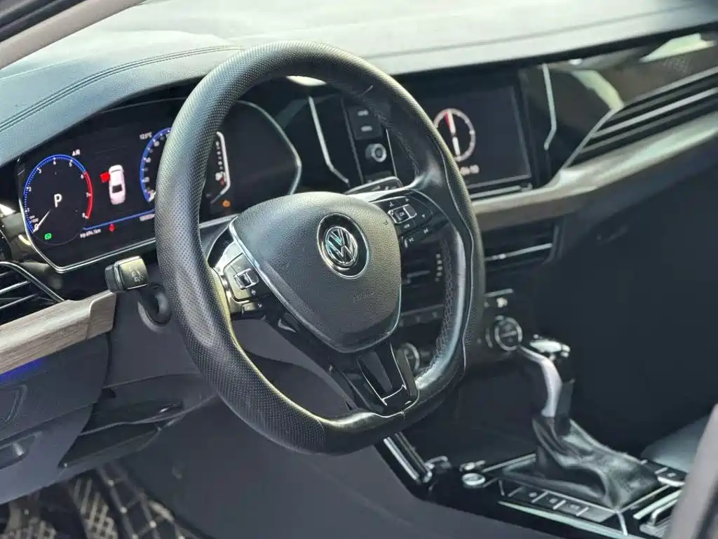 Volkswagen Passat 2019 — фото 10