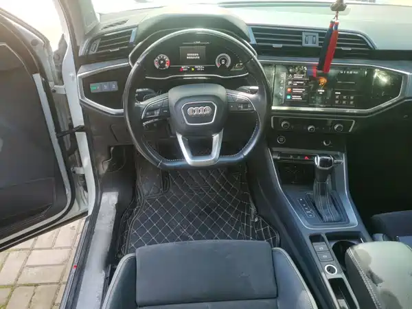 Audi Q3 2022