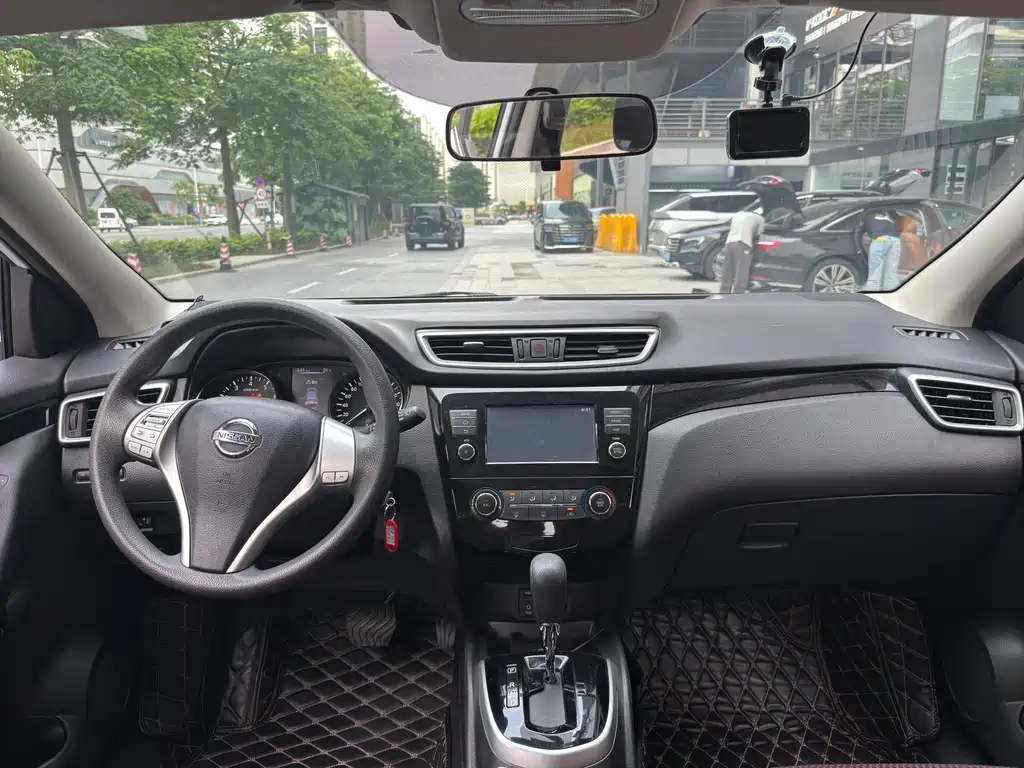 Nissan Qashqai 2017 — фото 11