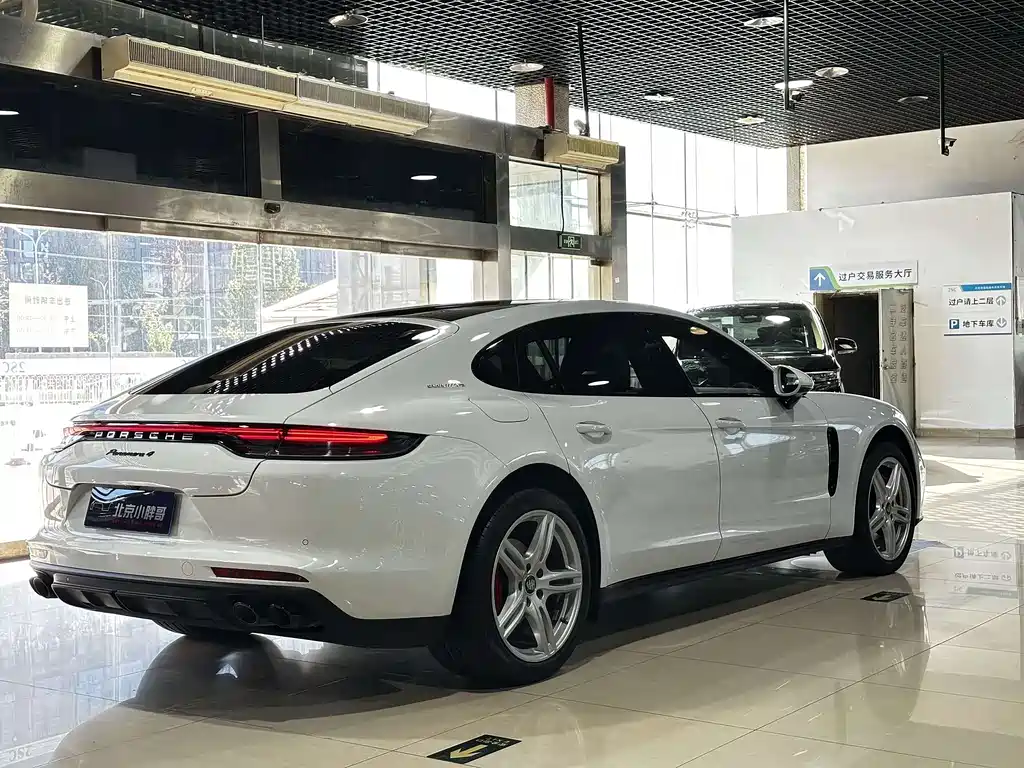Porsche Panamera 2022 — фото 22