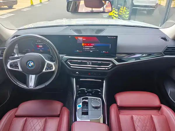 BMW i3 2022