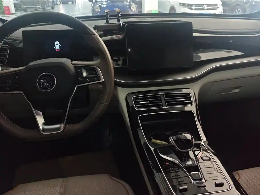 BYD Qin PLUS 2023 — фото 12