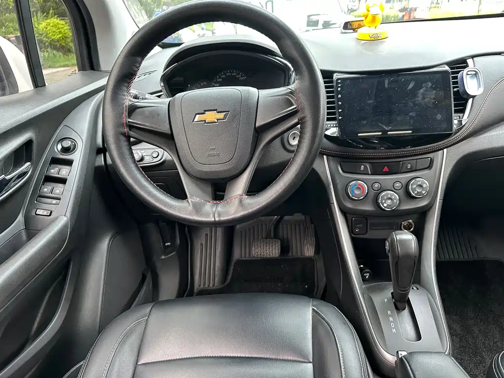 Chevrolet Trax 2017 — фото 11