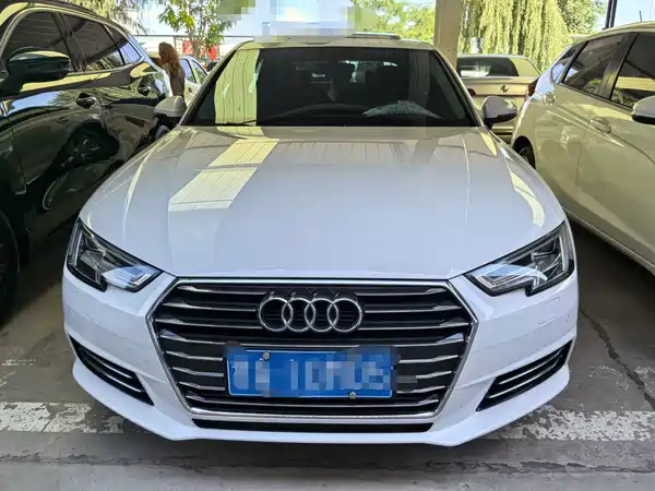 Audi A4L 2018