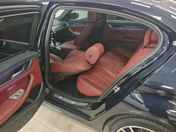 BMW 5 Series 2022