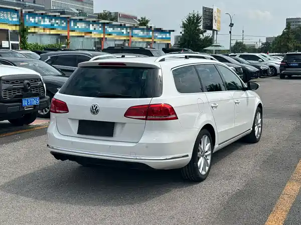 Volkswagen Magotan 2012