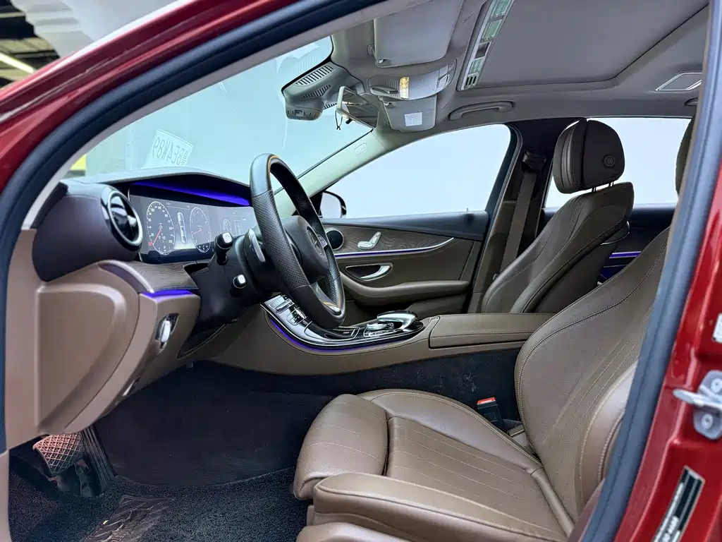 Mercedes-Benz E-Class 2017 — фото 11