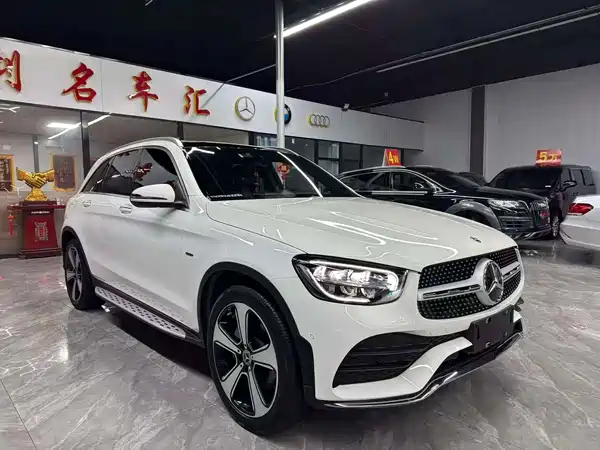 Mercedes-Benz GLC 2023