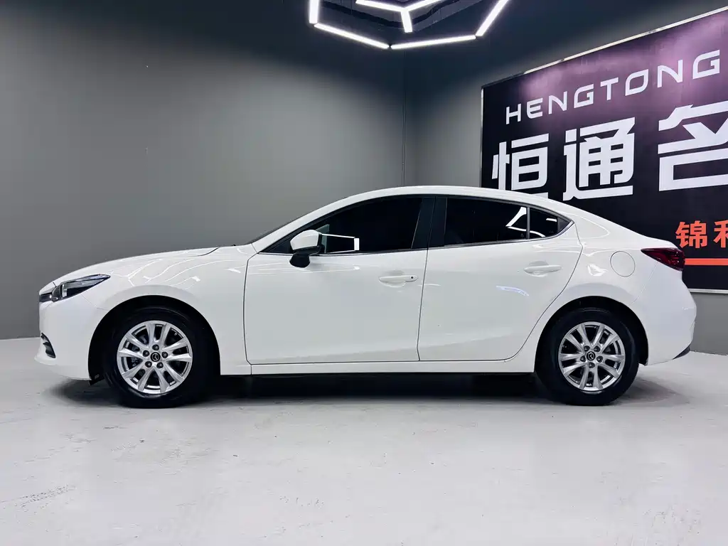 Mazda 3 Axela 2019 — фото 2