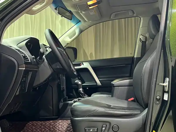 Toyota Prado 2019