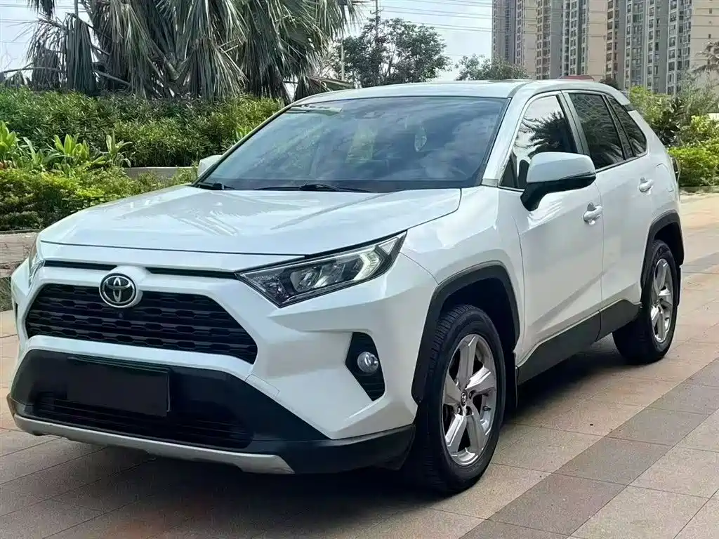 Toyota RAV4 2021