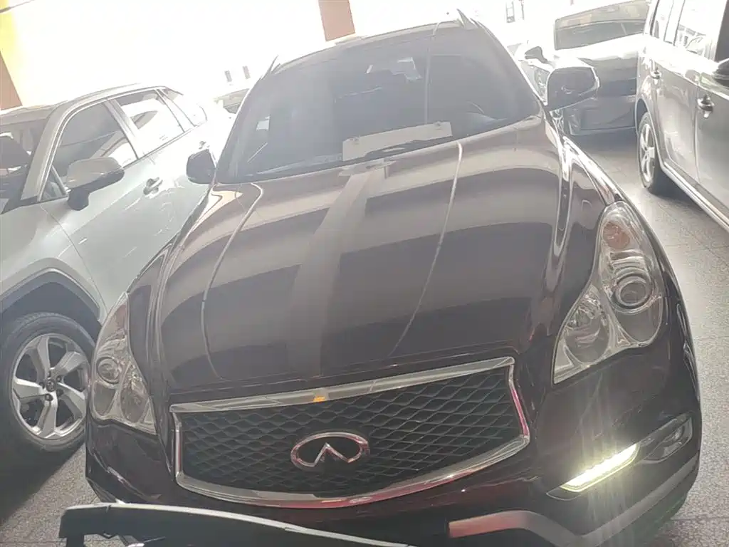 Infiniti QX50 2015 — фото 3