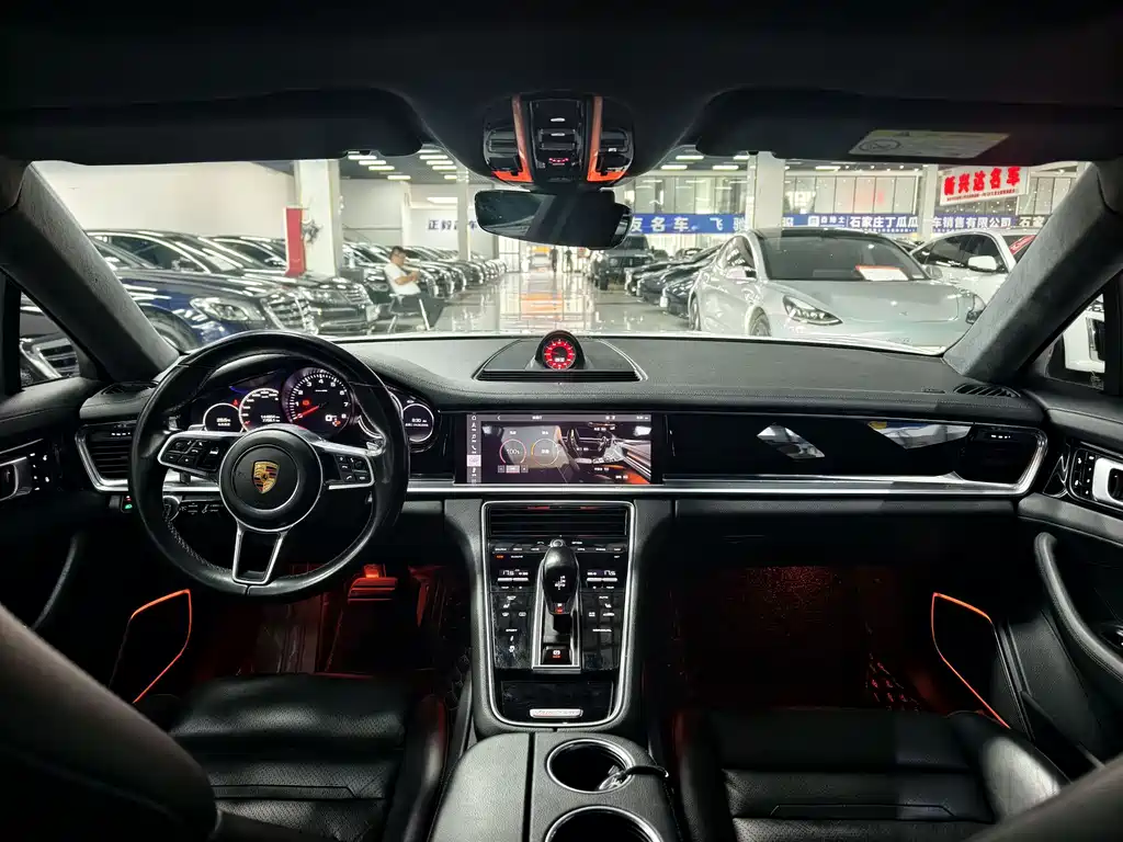 Porsche Panamera 2019