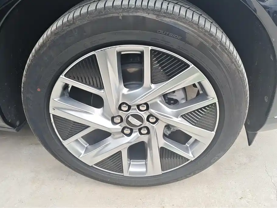 Cadillac IQ 2024