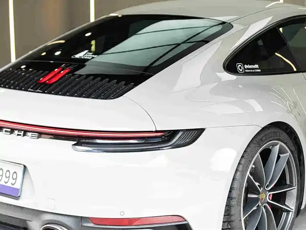 Porsche 911 2021