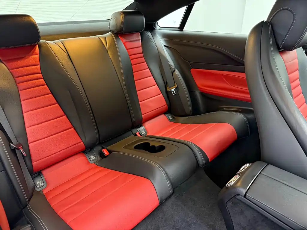 Mercedes-Benz E-Class 2023 — фото 11