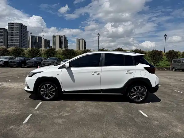 Toyota Yaris L 2020