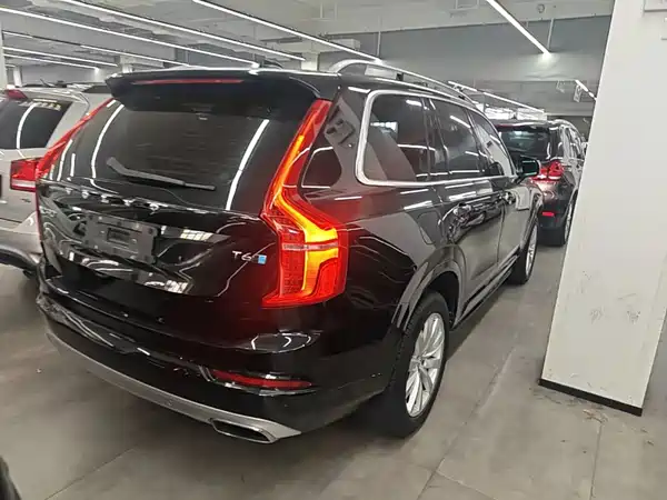Volvo XC90 2017