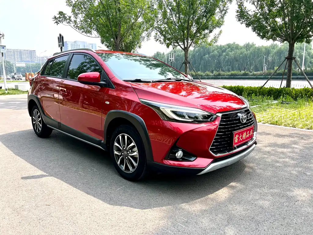 Toyota Yaris L 2021