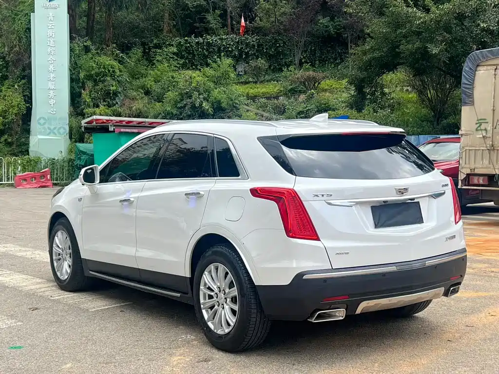 Cadillac XT5 2019 — фото 7