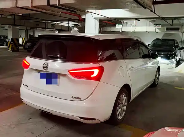 Buick GL6 2018