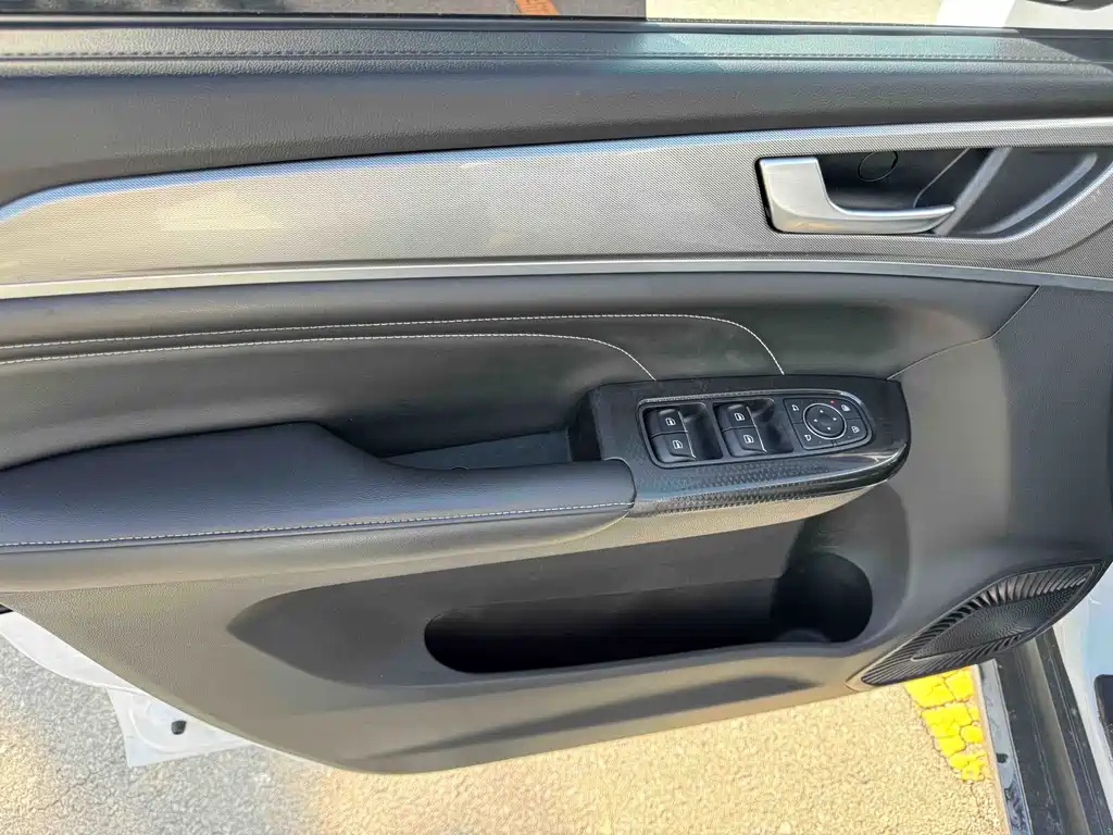 Haval M6 2023 — фото 12