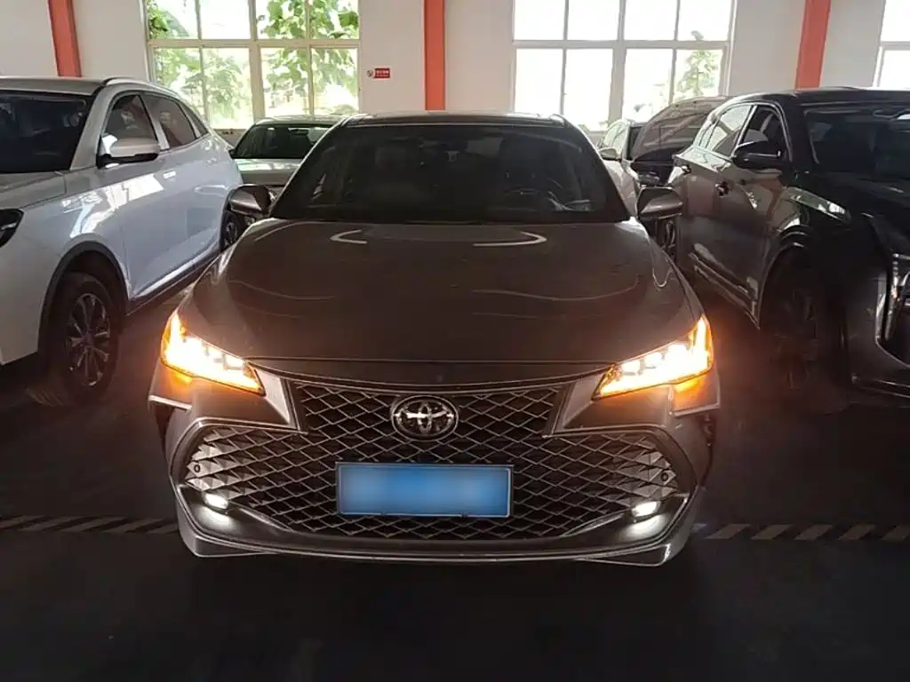 Toyota Avalon 2022