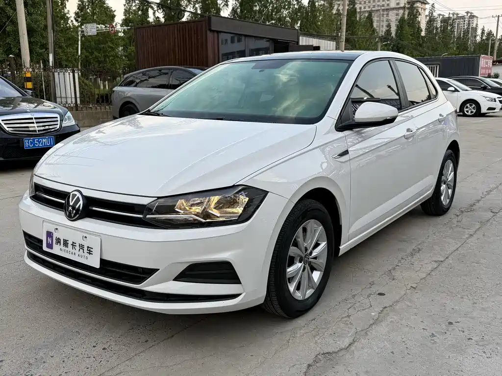 Volkswagen Polo 2021 — фото 1