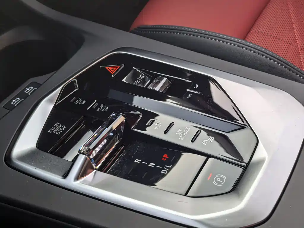 BMW 2 Series 2025 — фото 15