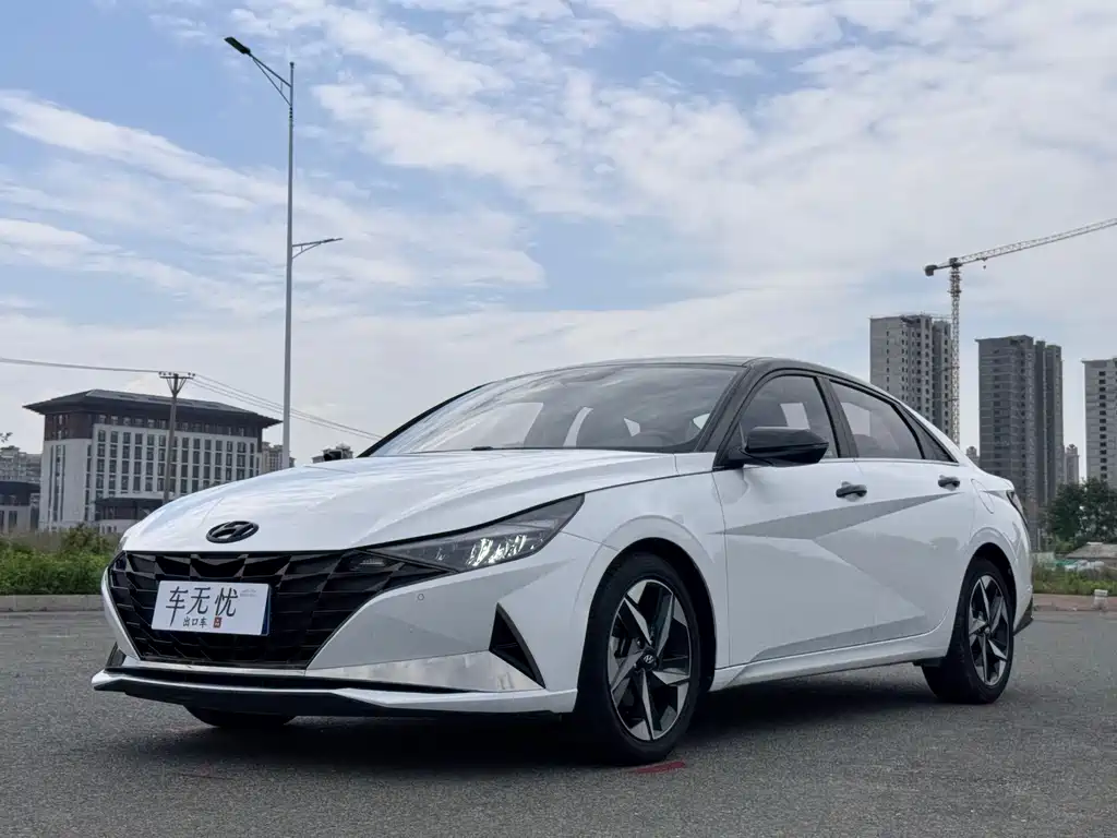 Hyundai Elantra 2023