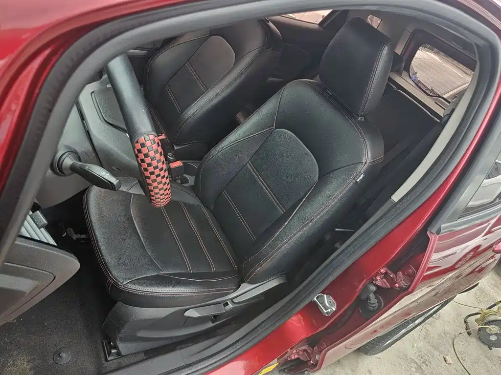 Ford Ecosport 2017 — фото 15