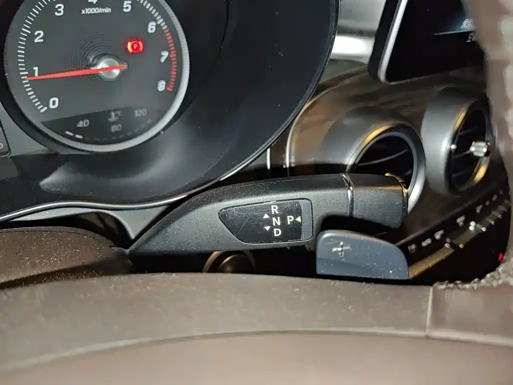 Mercedes-Benz GLC 2017 — фото 10