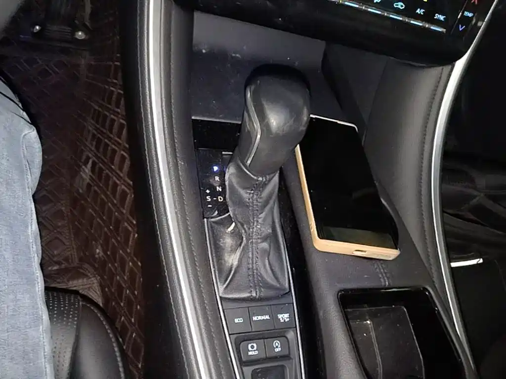 Toyota Avalon 2022 — фото 14
