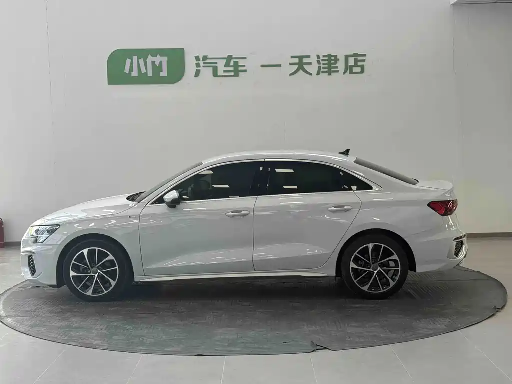 Audi A3 2022 — фото 10