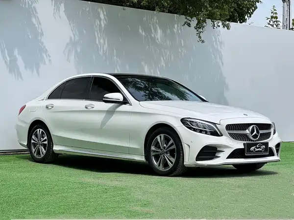Mercedes-Benz C-Class 2021