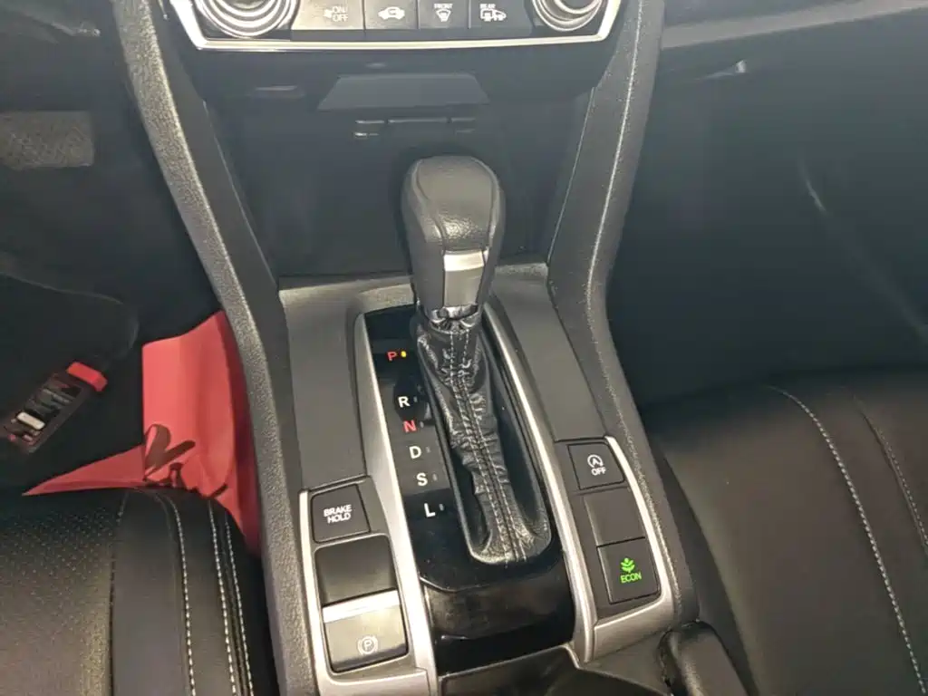 Honda Civic 2020 — фото 14