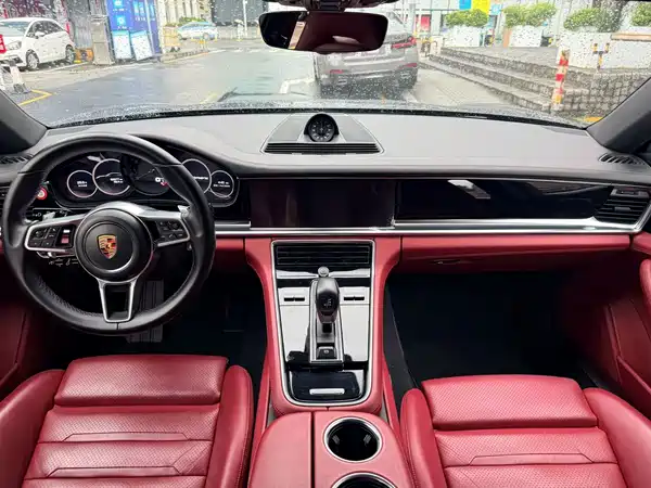 Porsche Panamera 2020
