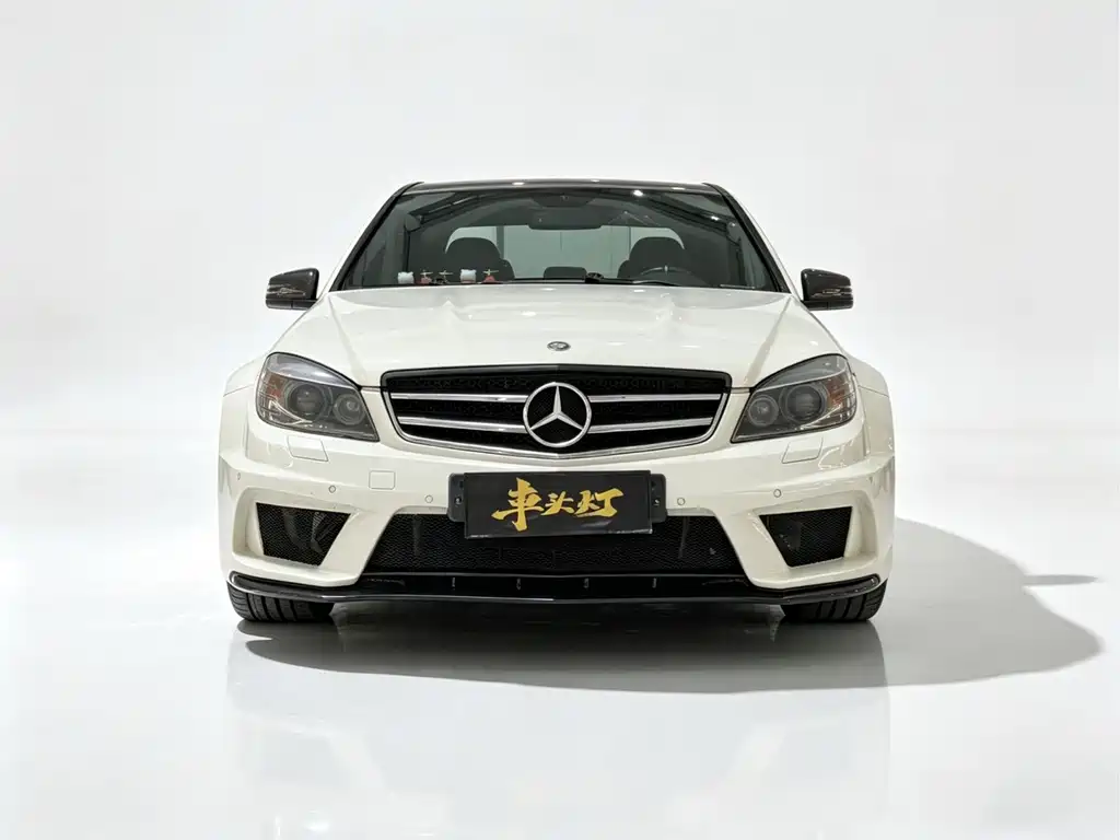 Mercedes-Benz C-Class AMG 2011 — фото 2