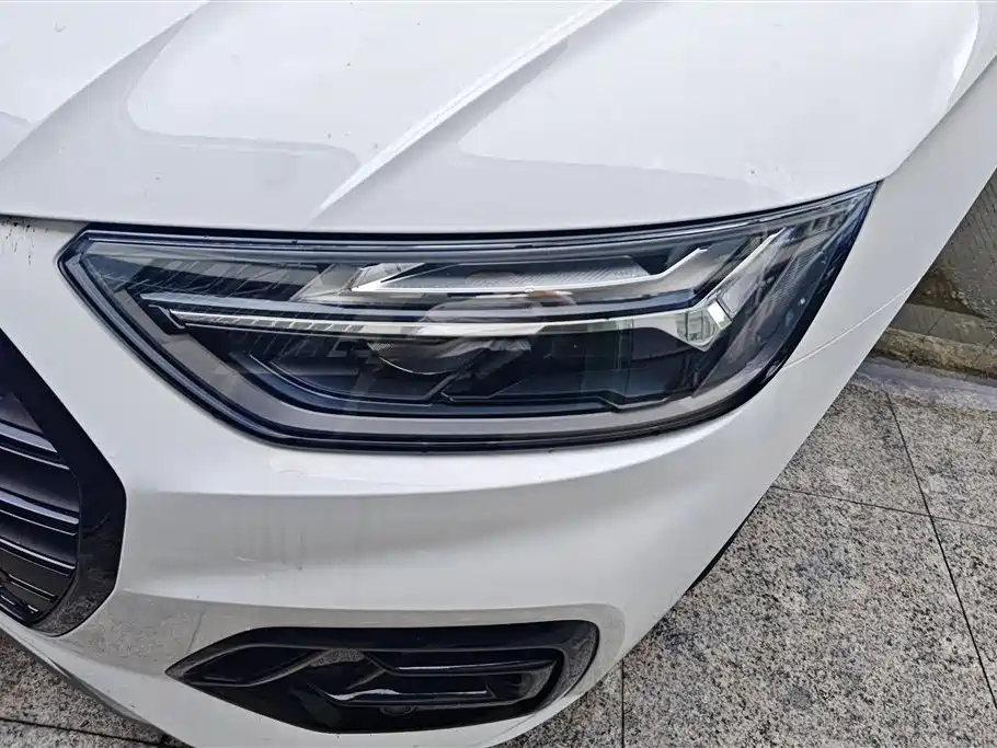 Audi Q5L 2024
