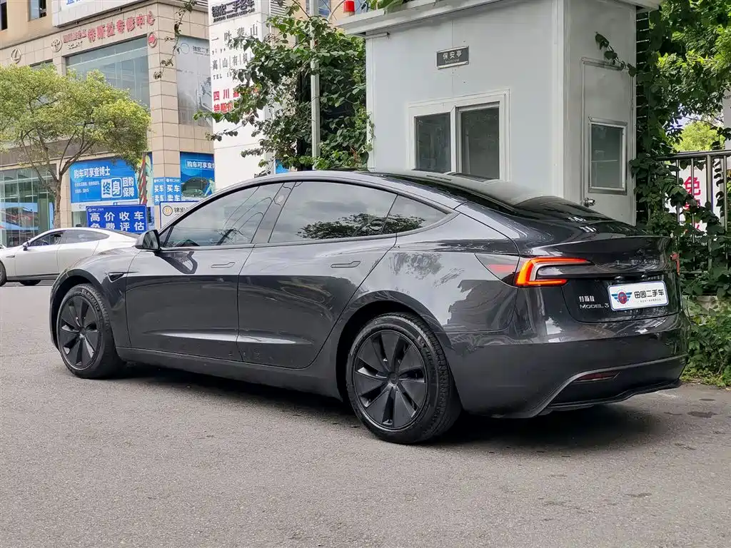 Tesla Model 3 2024 — фото 4