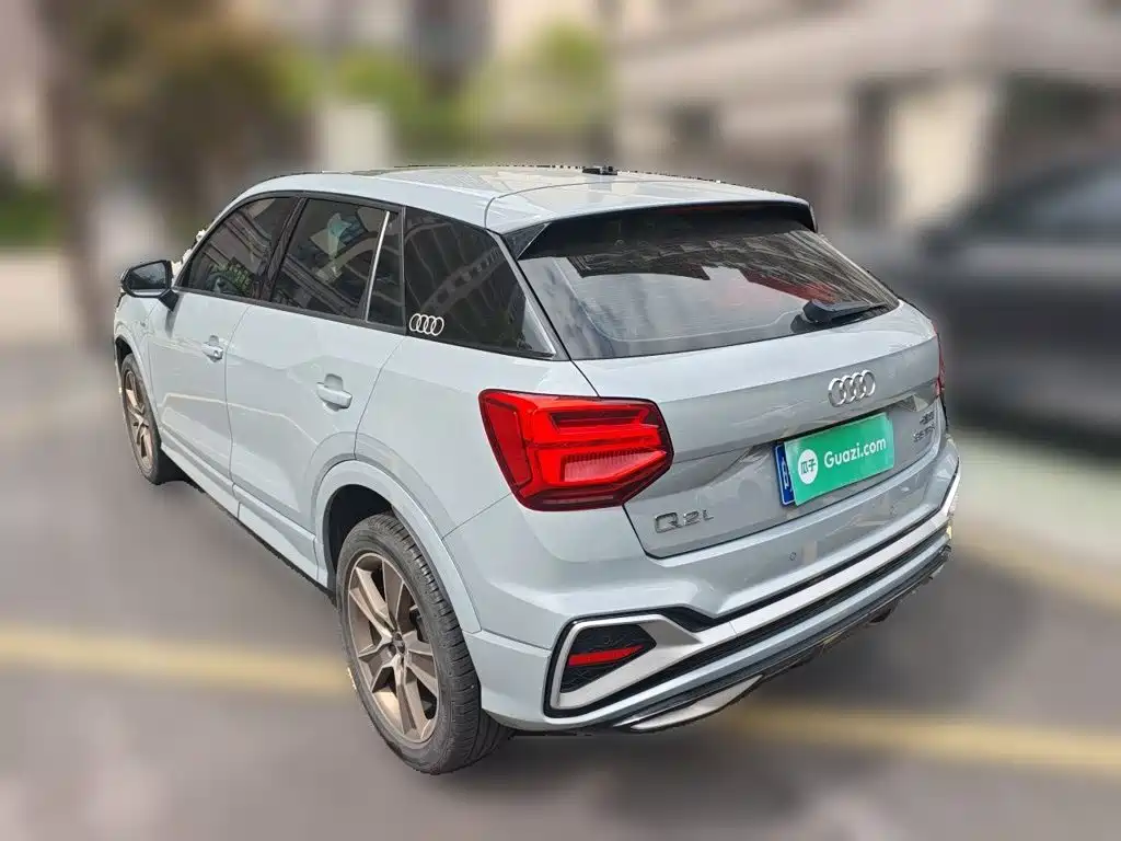 Audi Q2L 2023 — фото 25