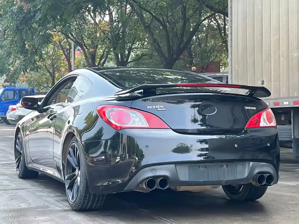 Hyundai Genesis Coupe 2011 — фото 9